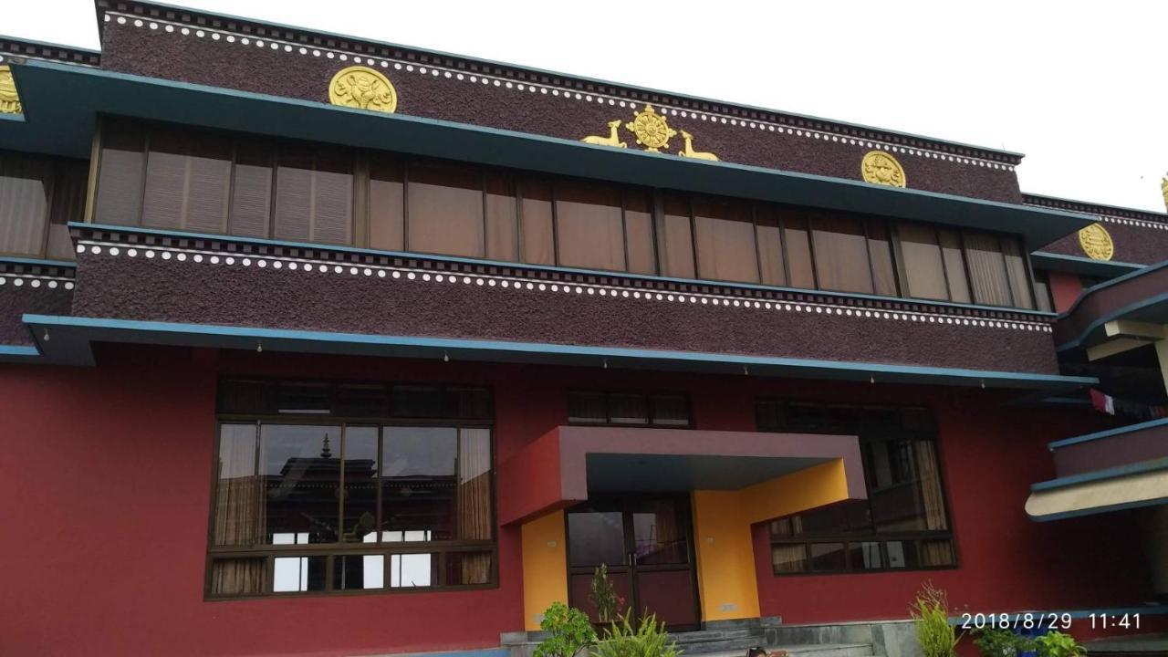 Tibet Homestay Rishop Exteriör bild