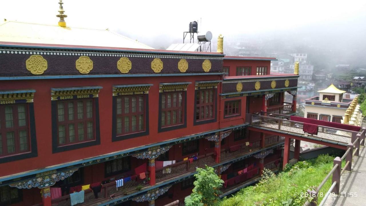 Tibet Homestay Rishop Exteriör bild
