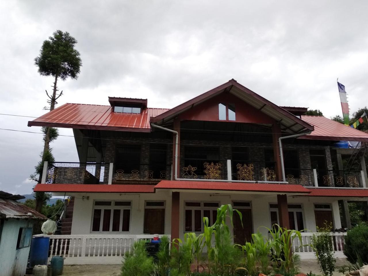 Tibet Homestay Rishop Exteriör bild