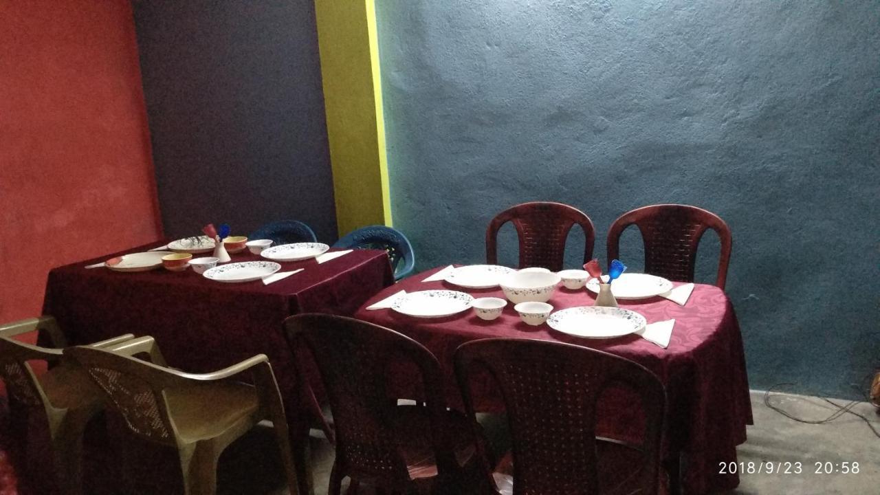 Tibet Homestay Rishop Exteriör bild