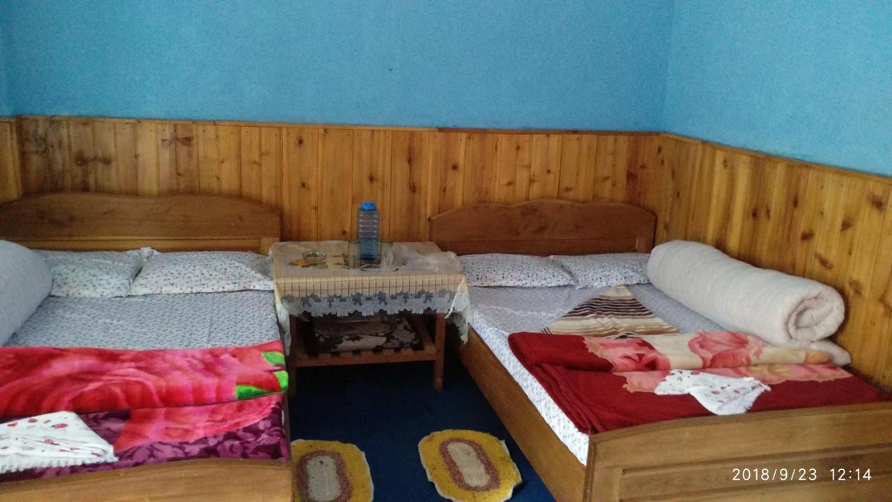 Tibet Homestay Rishop Exteriör bild