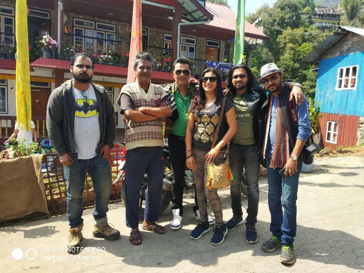 Tibet Homestay Rishop Exteriör bild