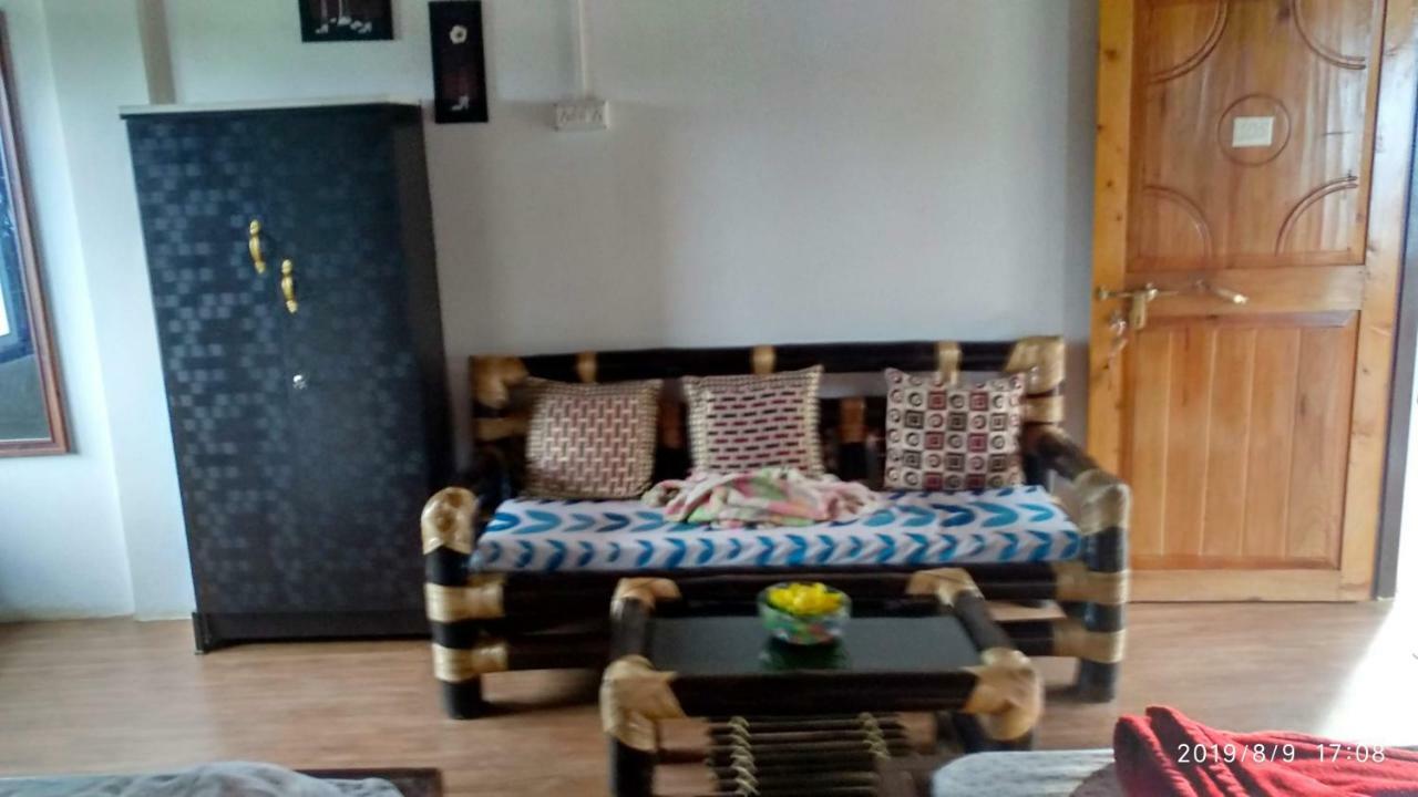 Tibet Homestay Rishop Exteriör bild