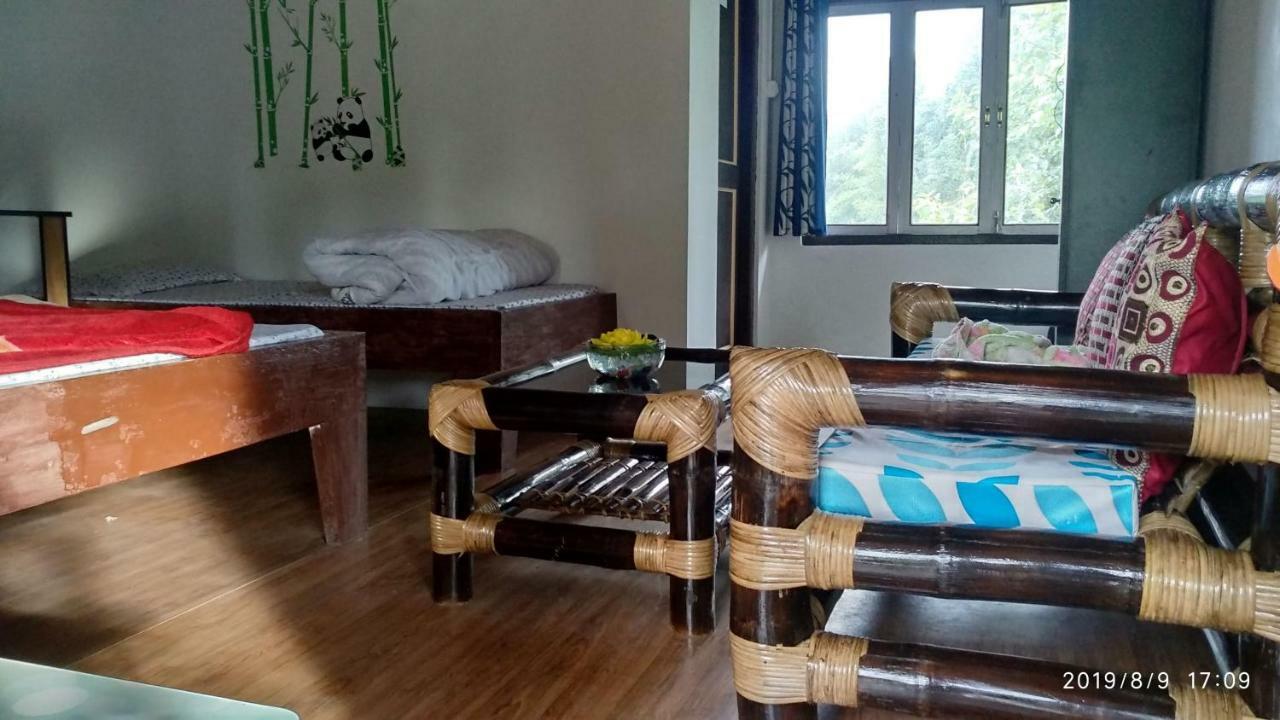 Tibet Homestay Rishop Exteriör bild