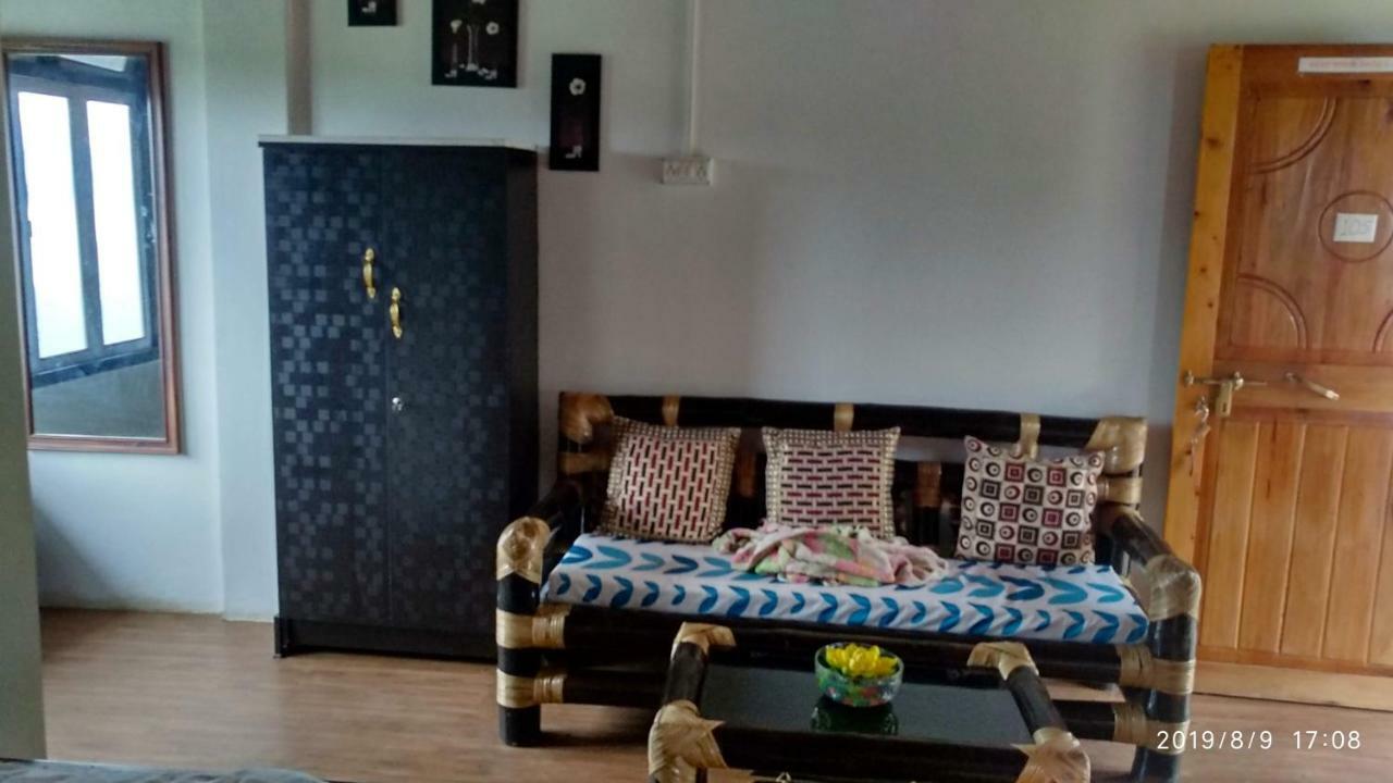 Tibet Homestay Rishop Exteriör bild