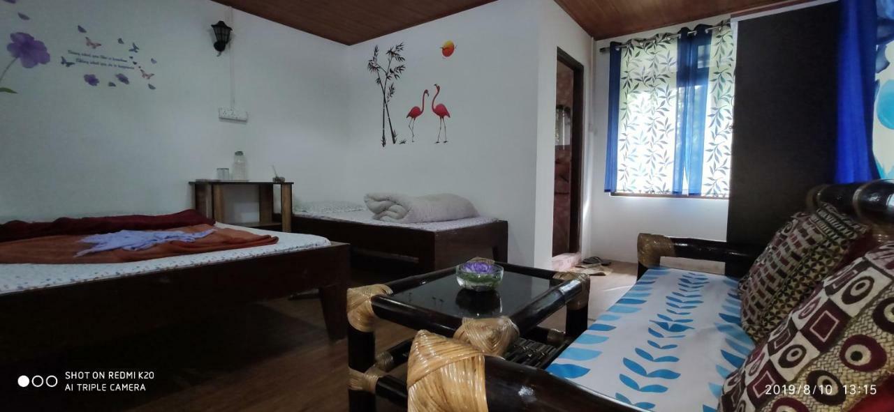 Tibet Homestay Rishop Exteriör bild