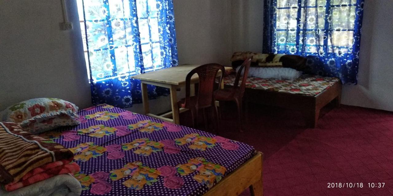 Tibet Homestay Rishop Exteriör bild